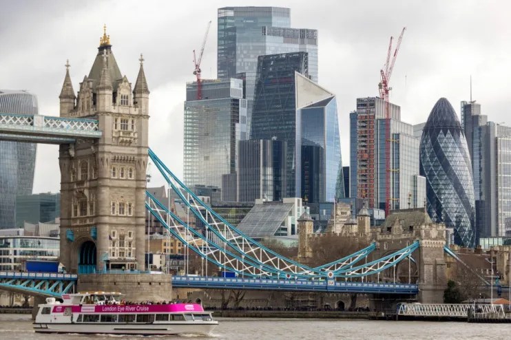 UK fintech job vacancies surge as investors return to London Gettyimages 1247823776 E1686214496729 1.webp.jpeg
