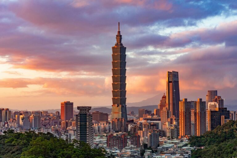 Papara Acquires SadaPay to Expand FinTech Reach in South Asia Timo Volz 9 Jfziororw Unsplash Scaled.jpg