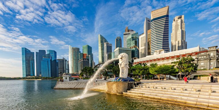 Fintech SEA raises $1.6 billion, funding drops 23% in 2024: report – StartupNews.fyi 1734517856 Shutterstock 2469341945 Scaled.jpg