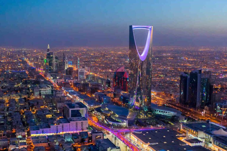 The Saudi central bank allows 4 Finch startups Saudi Arabia Central Bank Fintech Startups.jpeg