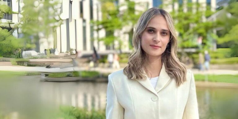 Anna Schneider progresses in AI financial technology at Polen Capital, a leading figure in the AI field. Ad 4nxea8az0ygqsotodb5wupd45cvuevktktnpr6xrtlnfgv01xpzynr5wo0 tqwpewcxivhqp6n0znpptdakfqhzwyc5a0t2wi.jpeg