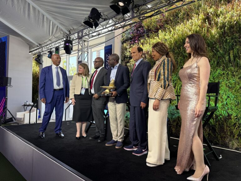 Verto secures $1 million Milken-Motsepe Prize in Fintech Ola oyetayo verto ceo receiving award .jpeg