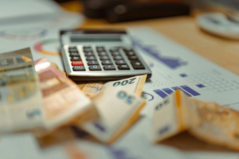 AI financing platform Tabs secures $55 million in Series B funding. Jakub zerdzicki zr7nfjjiawe unsplash scaled.jpg