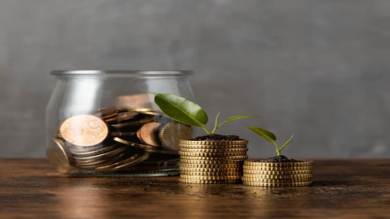 Fintech financing in India declines by 17% in 2025, yet early-stage startups maintain resilience against the slowdown: Tracxn – Startups News Funds.freepikkk 20251010113206.jpg
