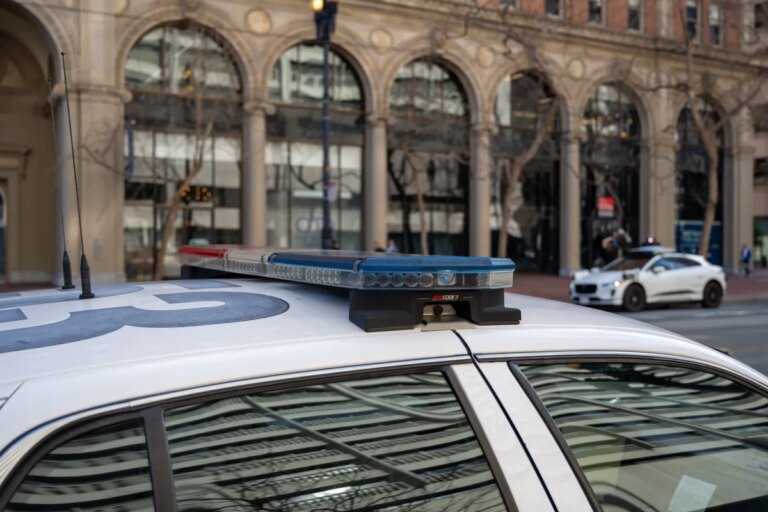 Police waymo Getty.jpg