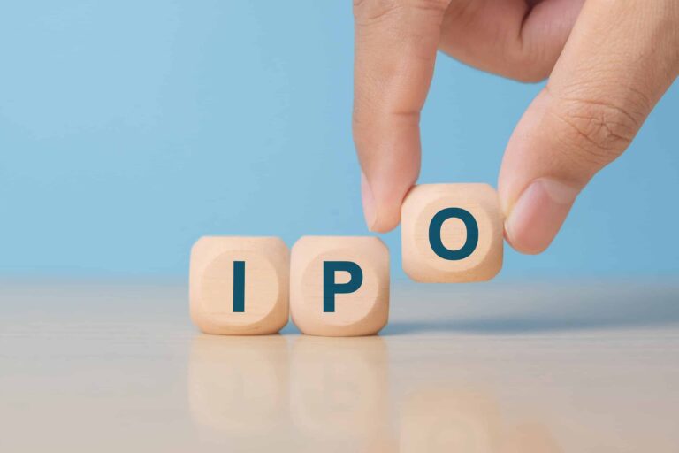 2026 IPO market signals showing pulled offerings and resilient defense AI listings amid volatility